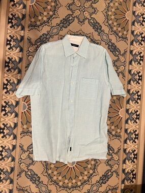 Men's Light Blue Short-Sleeve Button-Down Shirt
